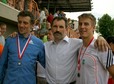 Paweł Czapiewski i Marcin Lewandowski z trenerem Piotrem Kiedrowiczem