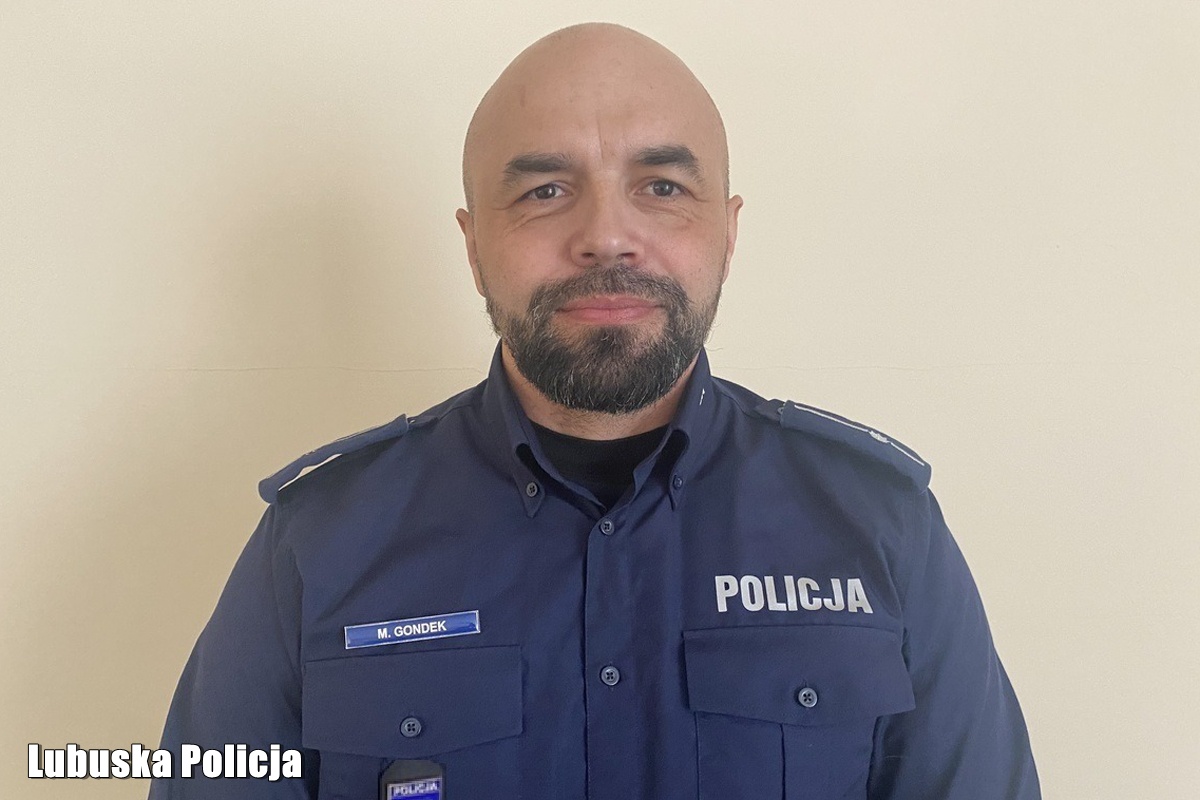 Złodziei zatrzymał będący po służbie dzielnicowy Michał Gondek