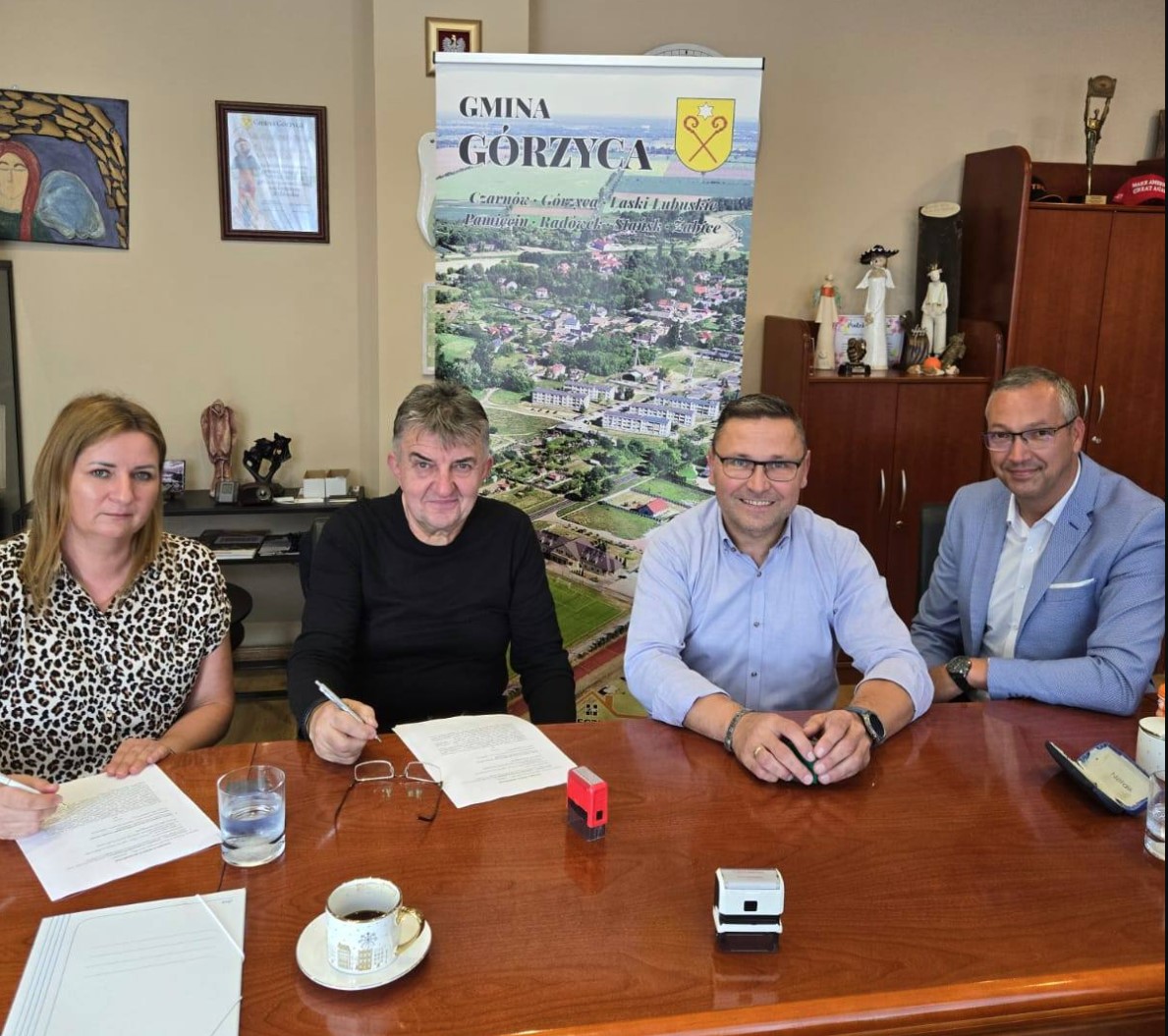 Podpisano umowę na wykonanie odwiertu nowej studni w Pamięcinie