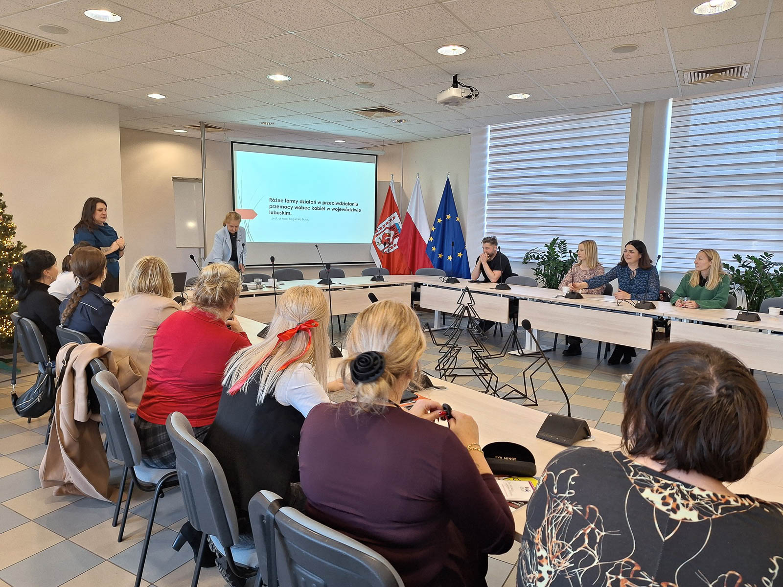 Spotkanie z prof. Bogumiłą Burdą w Urzędzie Miejskim w Słubicach