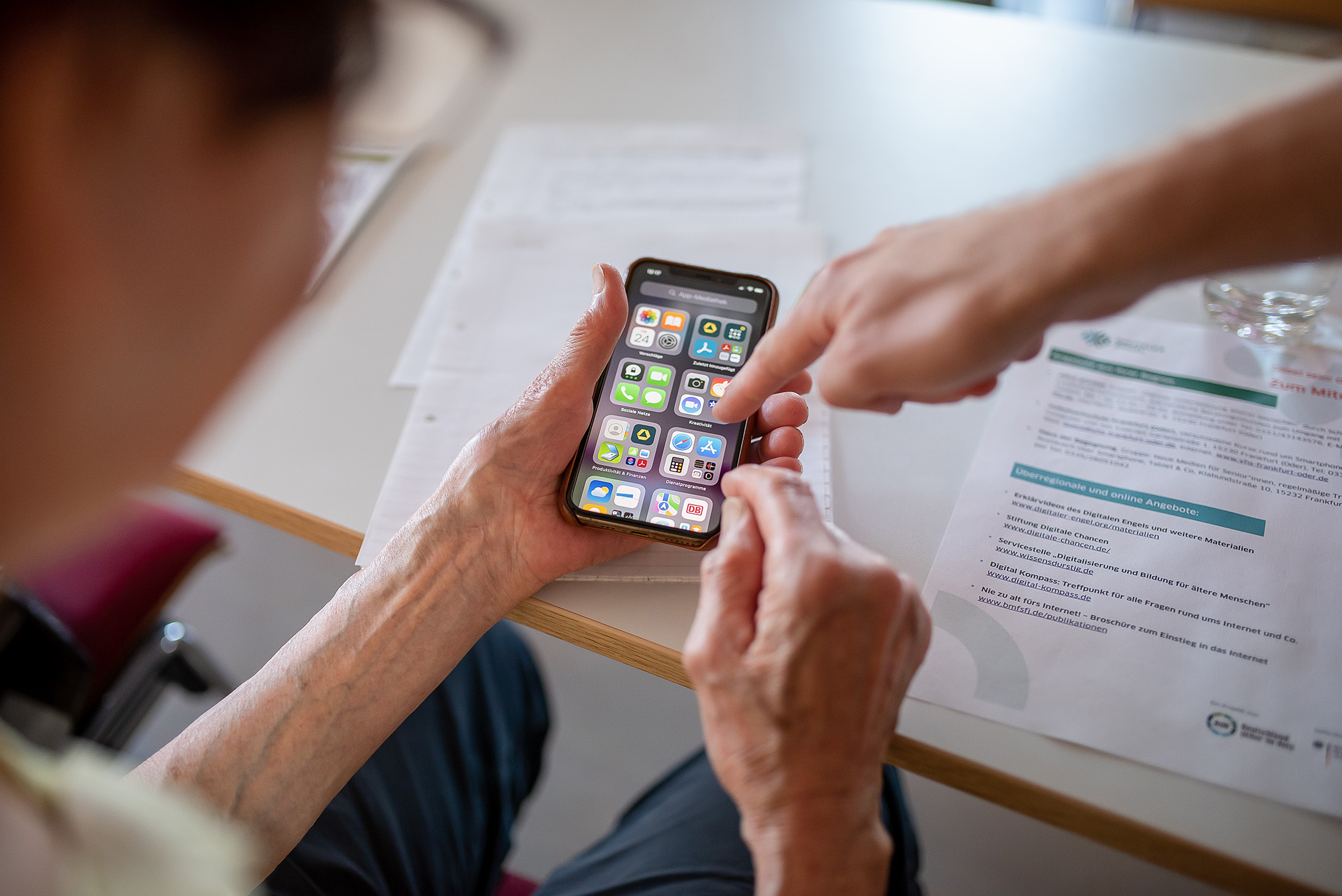 Cyfrowe wsparcie dla seniorów ze Słubic i Frankfurtu