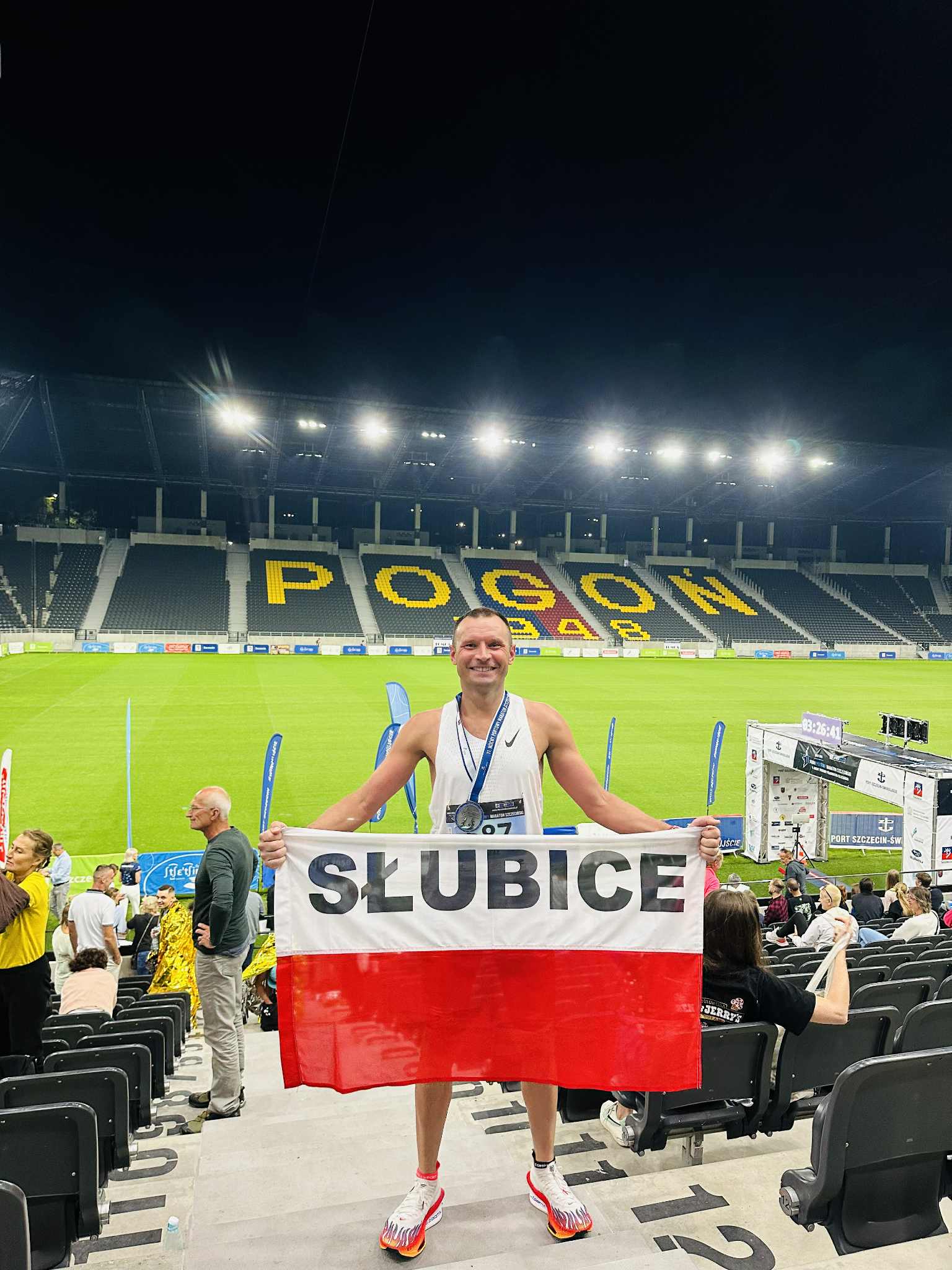 Rafał Borowiak w TOP 10 nocnego maratonu w Szczecinie