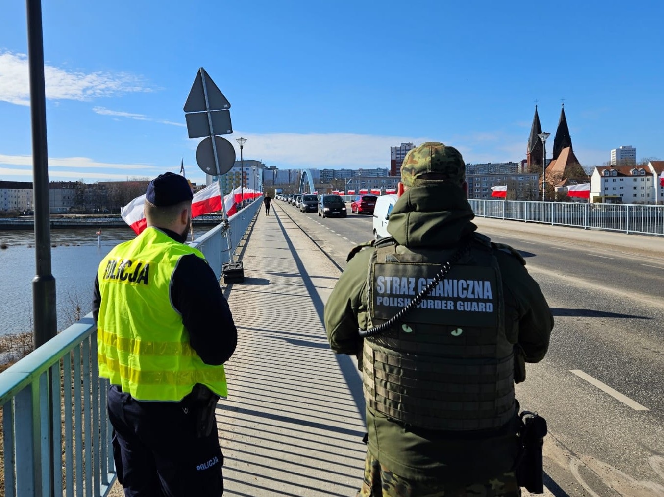 Funkcjonariusze SG zatrzymali na moście w Słubicach 21-letnią Ukrainkę