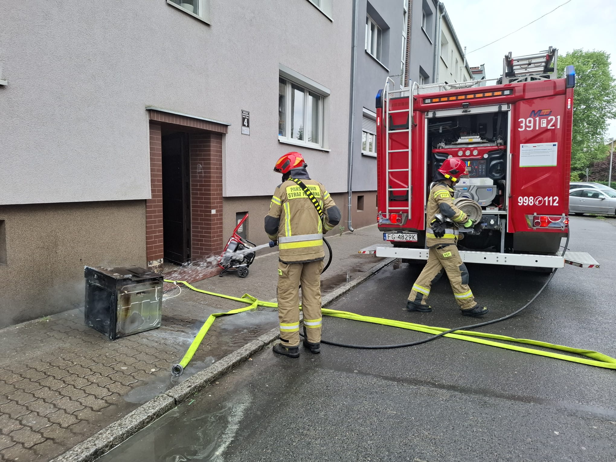 Pożar mieszkania na ul. Żwirki i Wigury. Wybuchł piecyk elektryczny