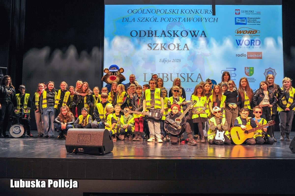 Szkoła podstawowa im. Kresowian w Czarnowie została wyróżniona w konkursie „Odblaskowa Szkoła”