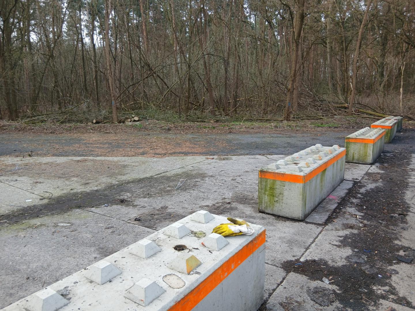 Tak wyglądał to miejsce po wysprzątaniu przez PUK