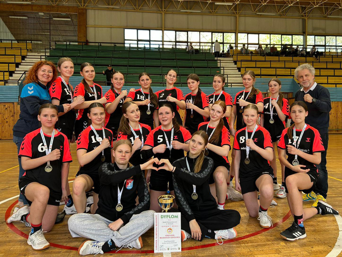 Szczypiornistki z Jedynki awansowały do krajowego finału Igrzysk Młodzieży Szkolnej