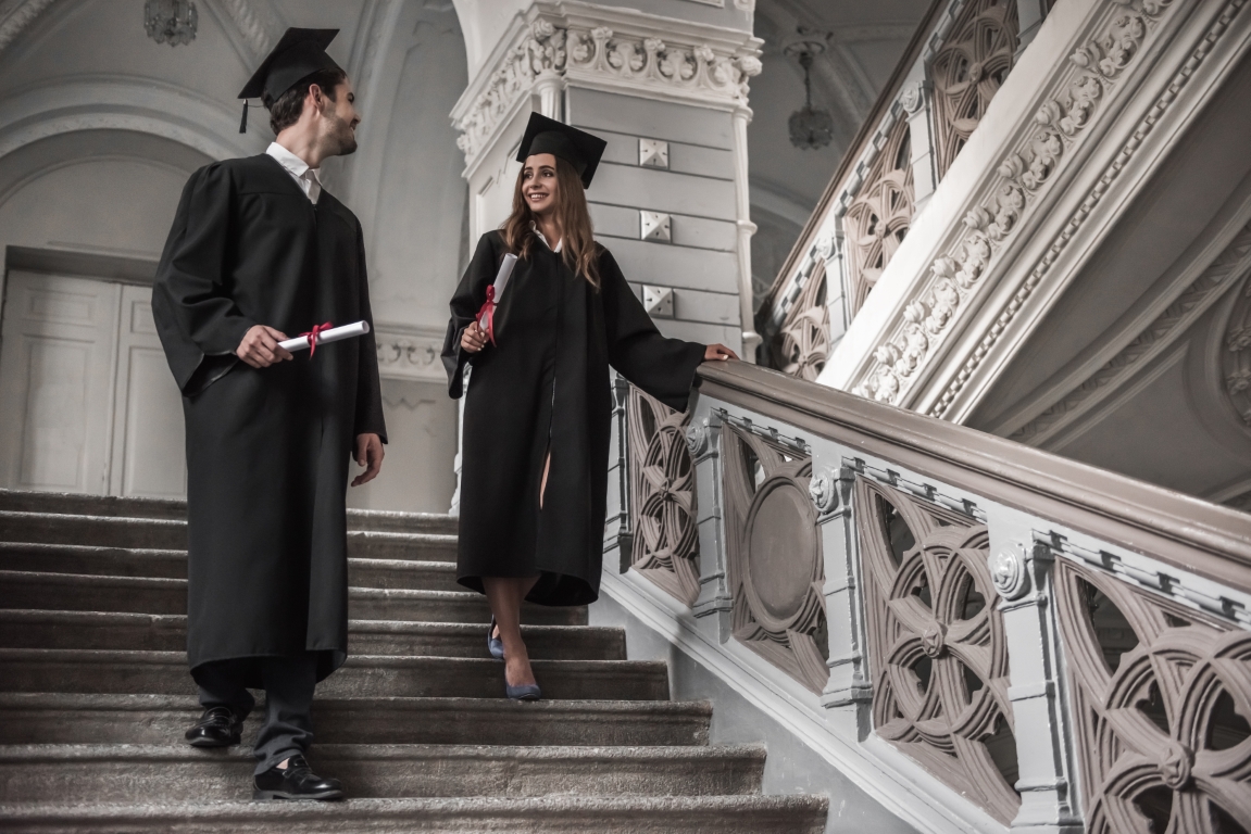 Studia prawnicze we Wrocławiu – jak wybrać ścieżkę, która otworzy Ci konkretne możliwości zawodowe?
